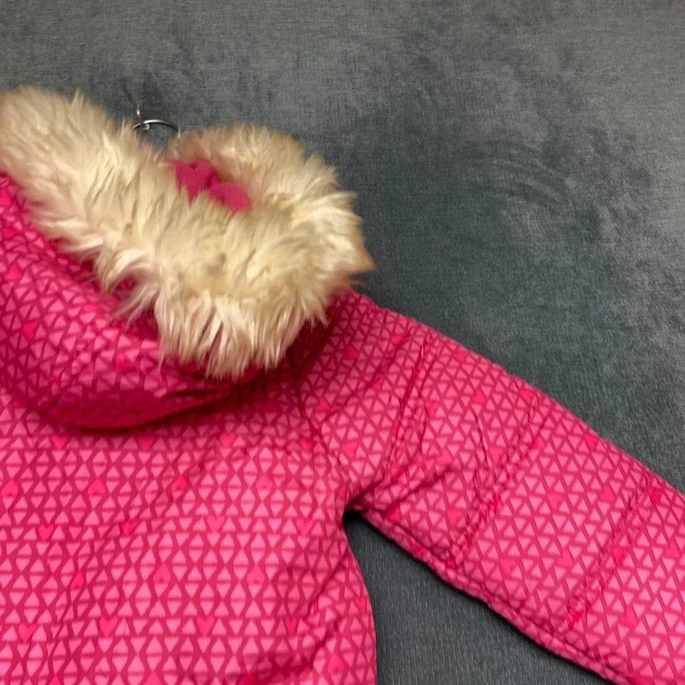 OshKosh B'gosh Hooded Puffer Jacket Girls 4T Pink Geometric Heart Print Full Zip